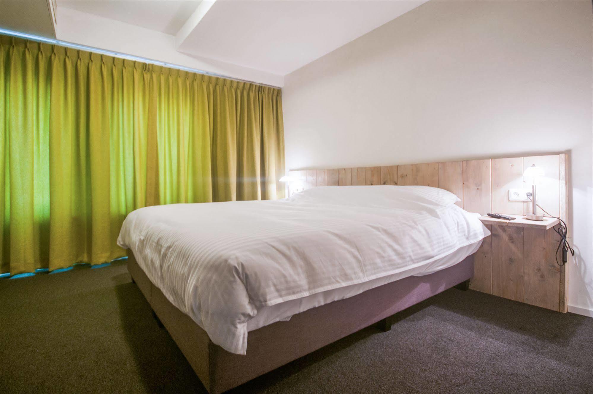 Hotel Taurus Кайк Екстериор снимка